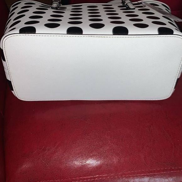 MK TOTE - Picture 7 of 7